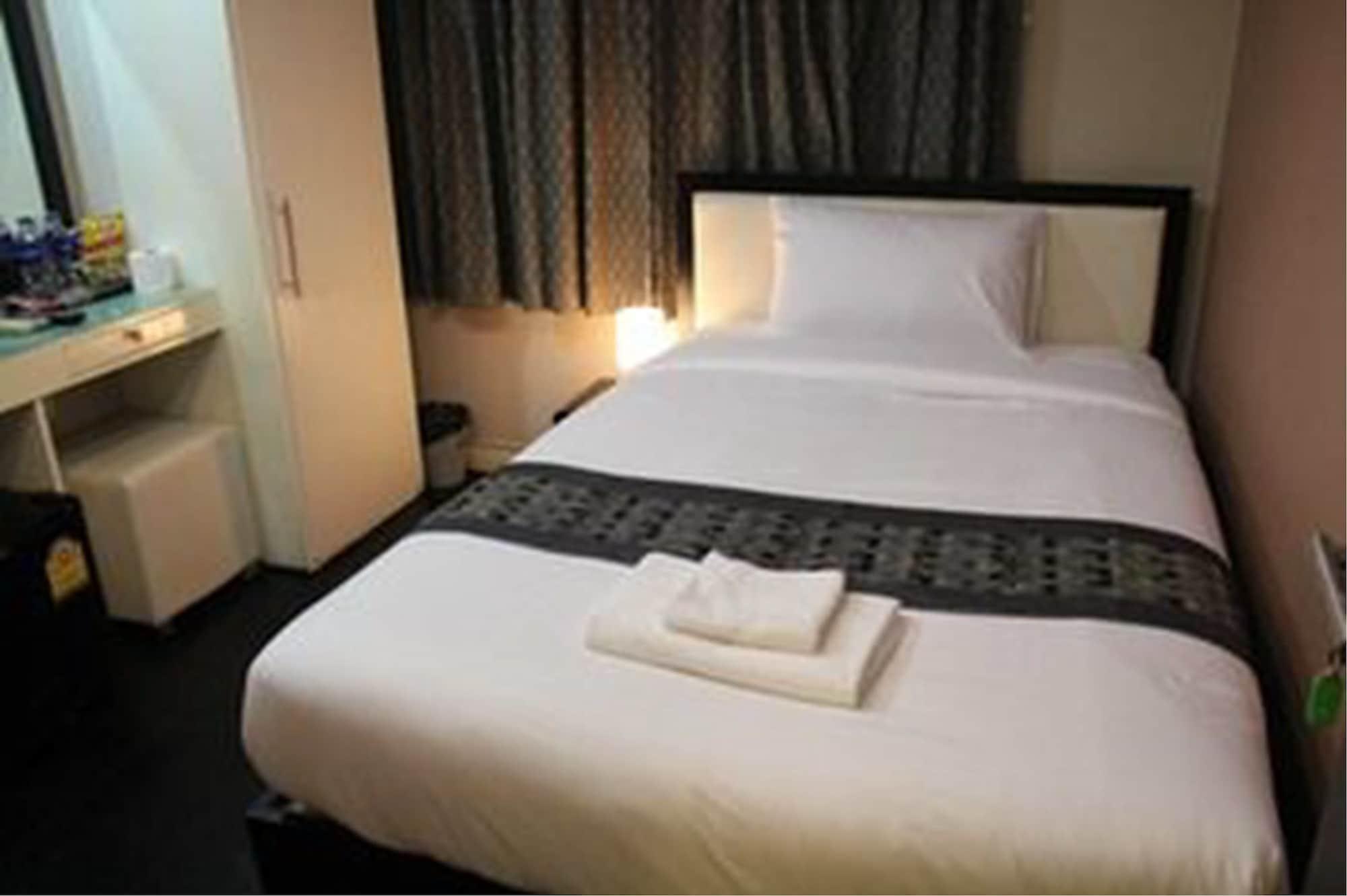 V30 Sukhumvit Hotel Bangkok Buitenkant foto
