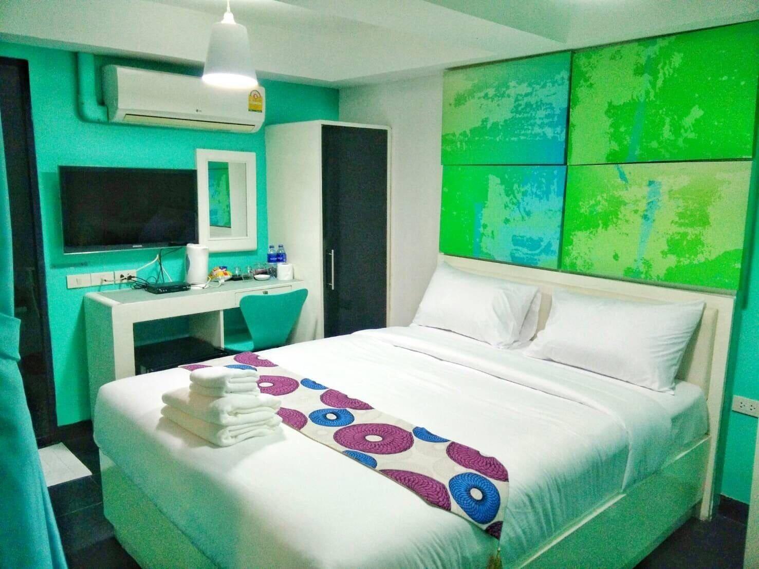 V30 Sukhumvit Hotel Bangkok Buitenkant foto